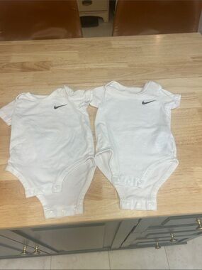 Nike White Baby Bodysuit Set with Swoosh - White